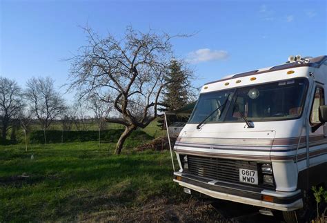 American Motorhome in Countryside - Campers/RVs for Rent in Neustrelitz