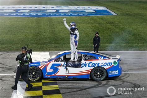 NASCAR Cup Kansas: Larson beats Buescher in closest finish in history