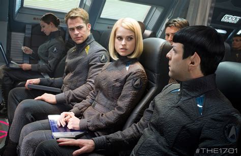 STAR TREK INTO DARKNESS Reveals New Footage, Behind-the-Scenes ...