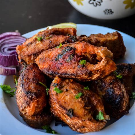 FISH FRY KERALA STYLE / MEEN VARUTHADHU - Relish The Bite