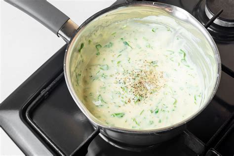 How to Make a Traditional English Parsley Sauce | Recipe | Parsley ...