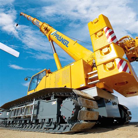 Telescopic crawler cranes