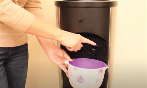 How to clean the water dispenser — MB Green Cleaning