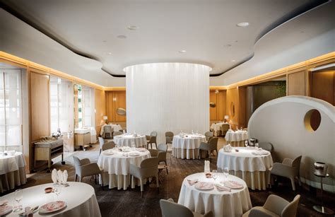 Cooking Up Perfection: Alain Ducasse at The Dorchester, London — No ...