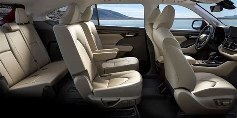 2023 Toyota Highlander Hybrid Platinum Interior