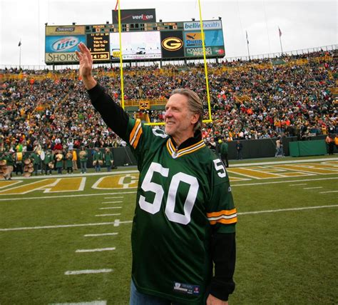 Former Green Bay Packers linebacker Jim Carter dies at 75