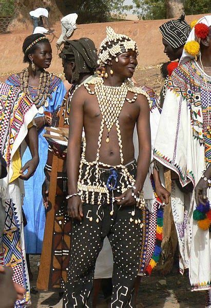 mali traditional clothes - Google Search | Traditional dresses, African ...