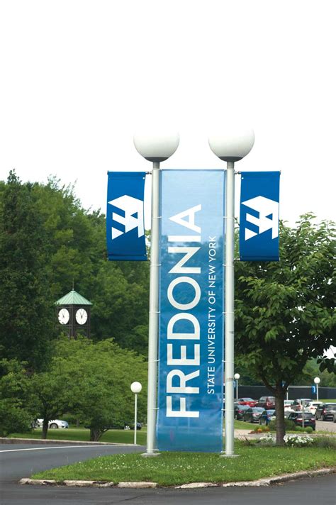 Simply ‘Fredonia’ - Campus unveils new name, visual identity | Fredonia.edu