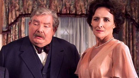 Post: J.K. Rowling revela la verdadera historia previa de los Dursley