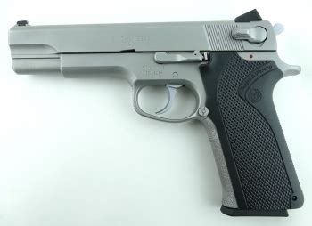 Smith & Wesson 4500 pistol series - Internet Movie Firearms Database ...