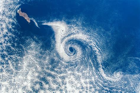 Cloud Wakes and Von Karman Vortices at Guadalupe Island, Mexico ...