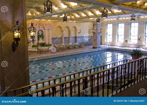 Ornate Pool, Intercontinental Hotel, Chicago Editorial Photo - Image of ...