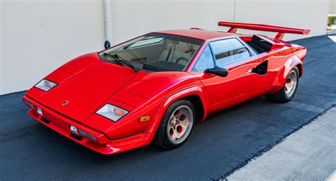 1982 Lamborghini Countach LP400 S Is The Epitome Of What Supercars Are ...