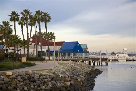 Ferry Landing Marketplace - Coronado, California - Arrivalguides.com