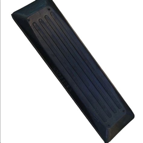 90 Pitch Bolt On Vibration Resistance Excavator Track Pads