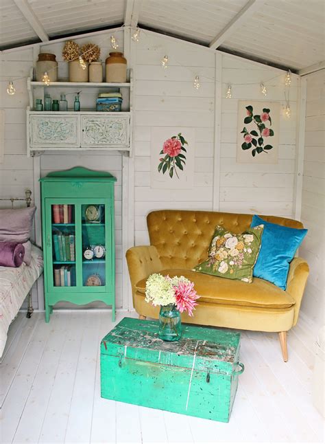 Shabby Chic Summer House Interiors - simplythinkshabby