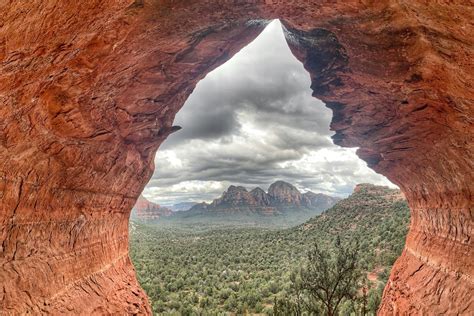 Birthing Cave Hike | Sedona | Inspire • Travel • Eat