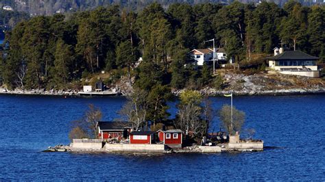 Summer tourism recovery is slow going in Sweden – Eye on the Arctic