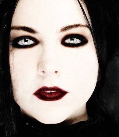 Amy Lee's gothic look. | Amy lee, Amy lee evanescence, Evanescence