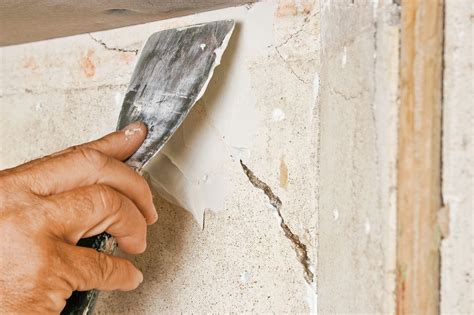 How to Repair Plaster Walls | Plaster repair, Plaster walls, Plaster ...