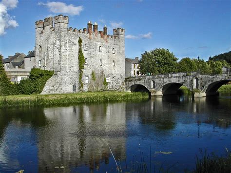 Whites Castle, 15th century fortress in Athy, Ireland | Castles in ...