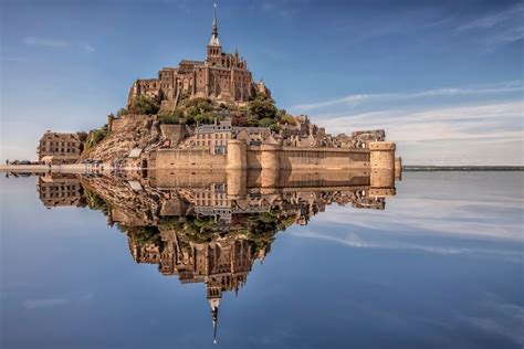 Iconic Mont Saint-Michel Abbey celebrates 1,000 years | Catholic News ...