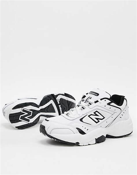 New Balance 452 trainers in white/black | ASOS