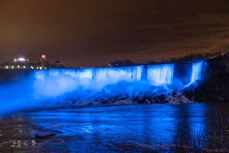 New LED illumination at Niagara Falls | TravelAndY