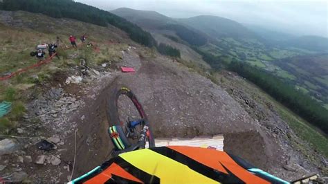 Take a wild ride with stunt mountain bikers! - BBC Newsround