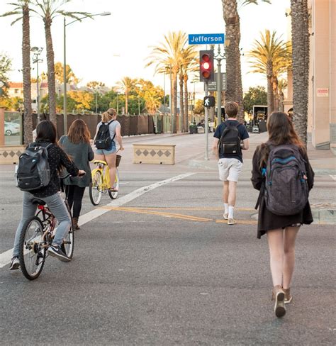 LAPD cracks down on jaywalking near USC | Daily Trojan