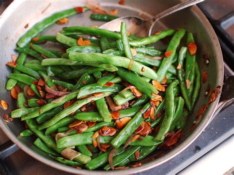 Haricots Verts Amandine (French-Style Green Beans With Almonds ...