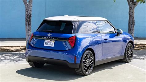 Power and range revealed as Mini resumes teasing new Cooper EV