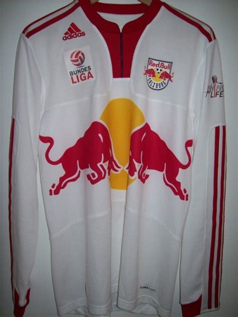 Red Bull Salzburg 2009-10 Home Kit