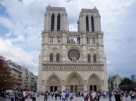 How Tall Is The Notre Dame Cathedral - Notre dame cathedral is one of ...