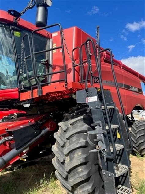 Case IH 7120 Combine Harvester, Harvesters Case IH NSW | Power Farming