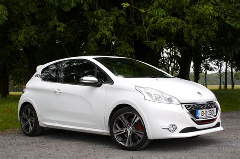 Peugeot 208 GTi - Driven