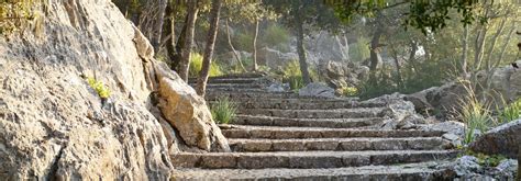 5 hiking trails to explore Mallorca | Samsara Healthy Holidays