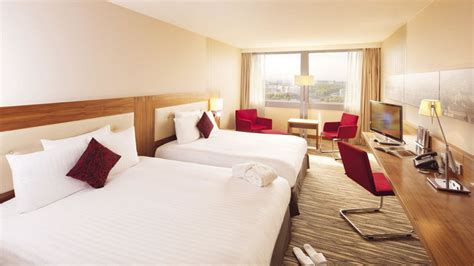 Mövenpick Hotel & Casino Geneva (Meyrin) • HolidayCheck (Kanton Genf ...