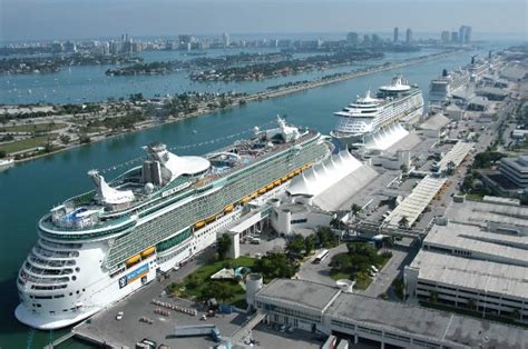 Royal Caribbean Cruise Line - Cruise Port Miami