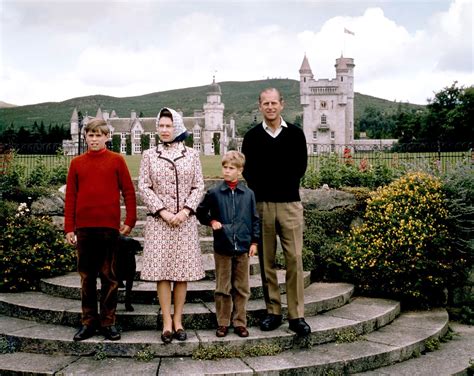 The 65 Cutest Royal Sibling Moments of All Time | Prince philip, Queen ...