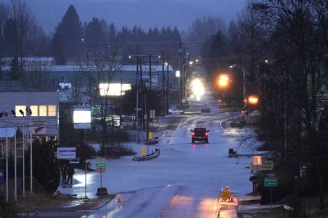 With flooding imminent, evacuations ordered in Washington