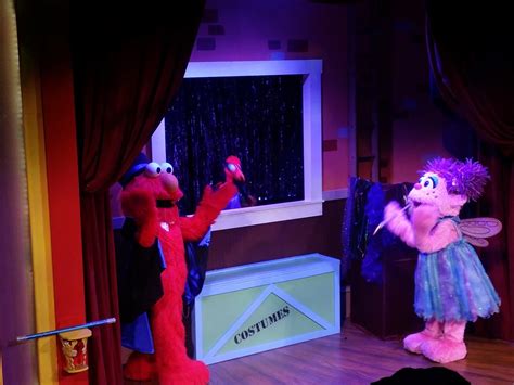 Big Bird Bridge: Photos of Elmo the Musical, Halloween show