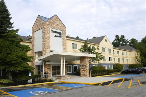 Fairfield Inn - W.H. Demmons