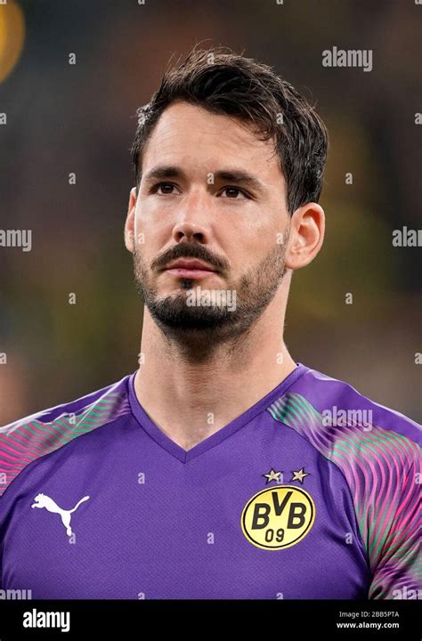 Borussia Dortmund goalkeeper Roman Burki Stock Photo - Alamy