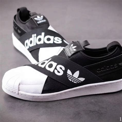 Adidas slip on (Black), Men's Fashion, Footwear, Dress Shoes on Carousell