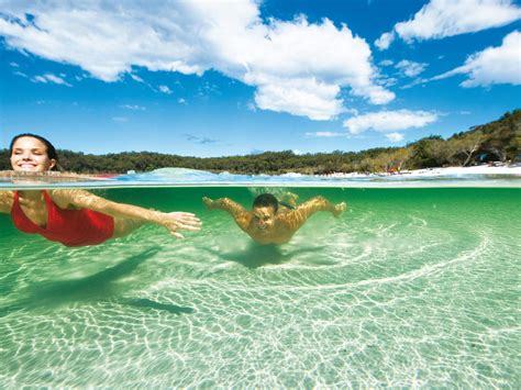 Lake McKenzie - Attraction - Queensland