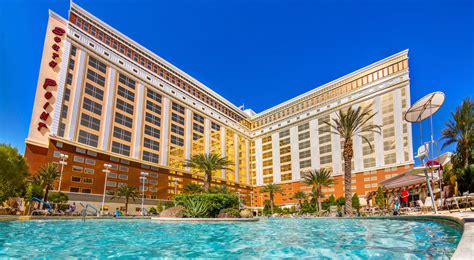 16 of the Best Luxury Hotels in Las Vegas for Families - The Family ...