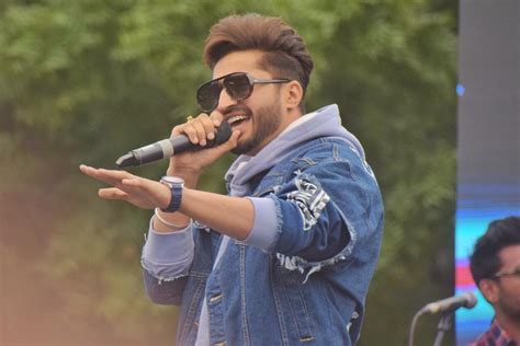 Top 10 Best Punjabi Singers to Rock Your Parties and Playlists (2024)