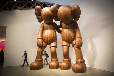 Brooklyn Museum Acquires KAWS Sculpture | Pace Prints