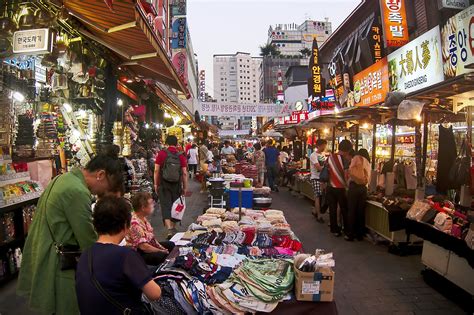 8 Best Street Markets in Seoul - Where to Go Shopping like a Local in ...